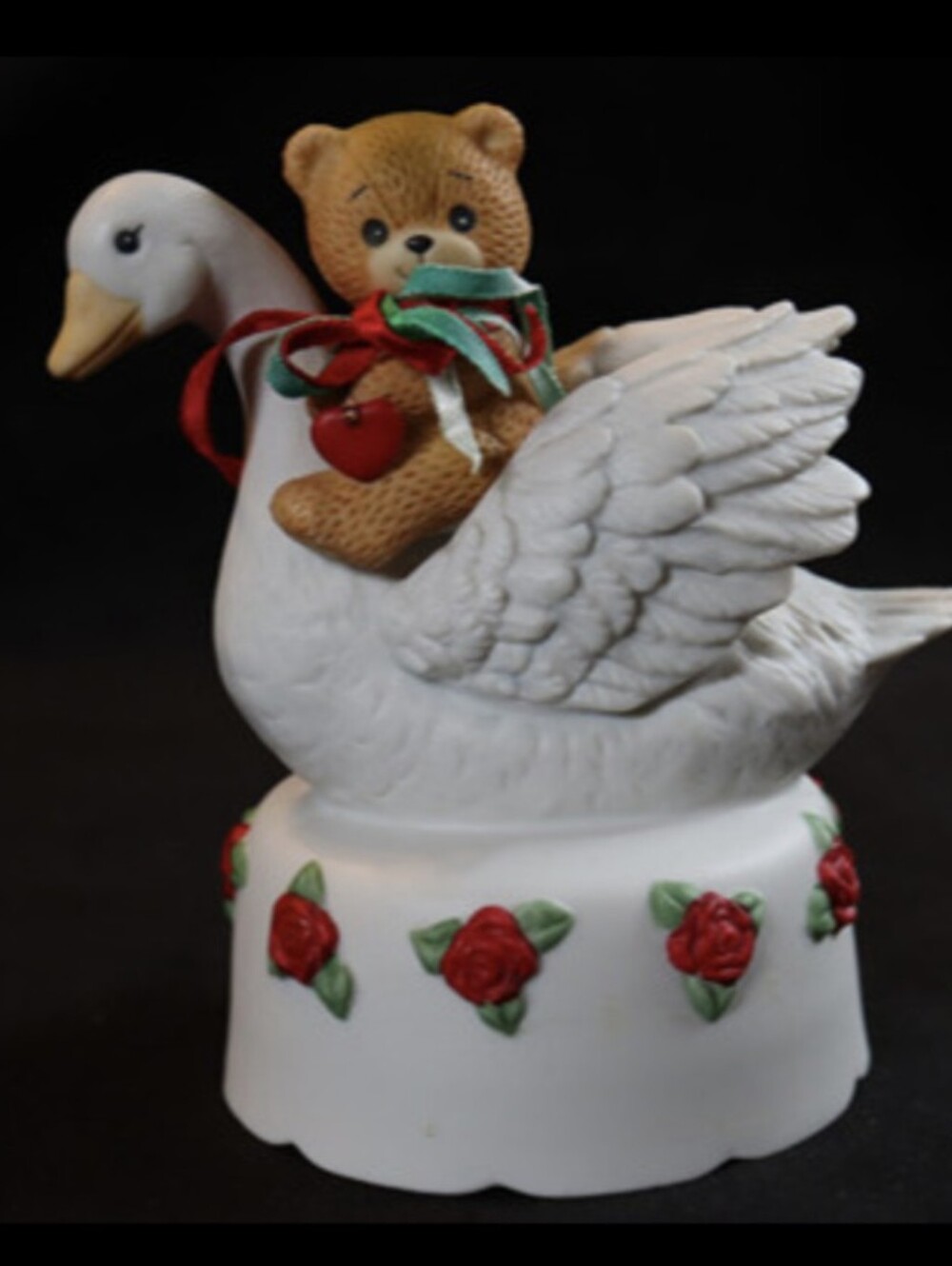Vintage Lucy & Me Bear Riding Swan Wind-Musical “We Wish You A Merry Christmas”T